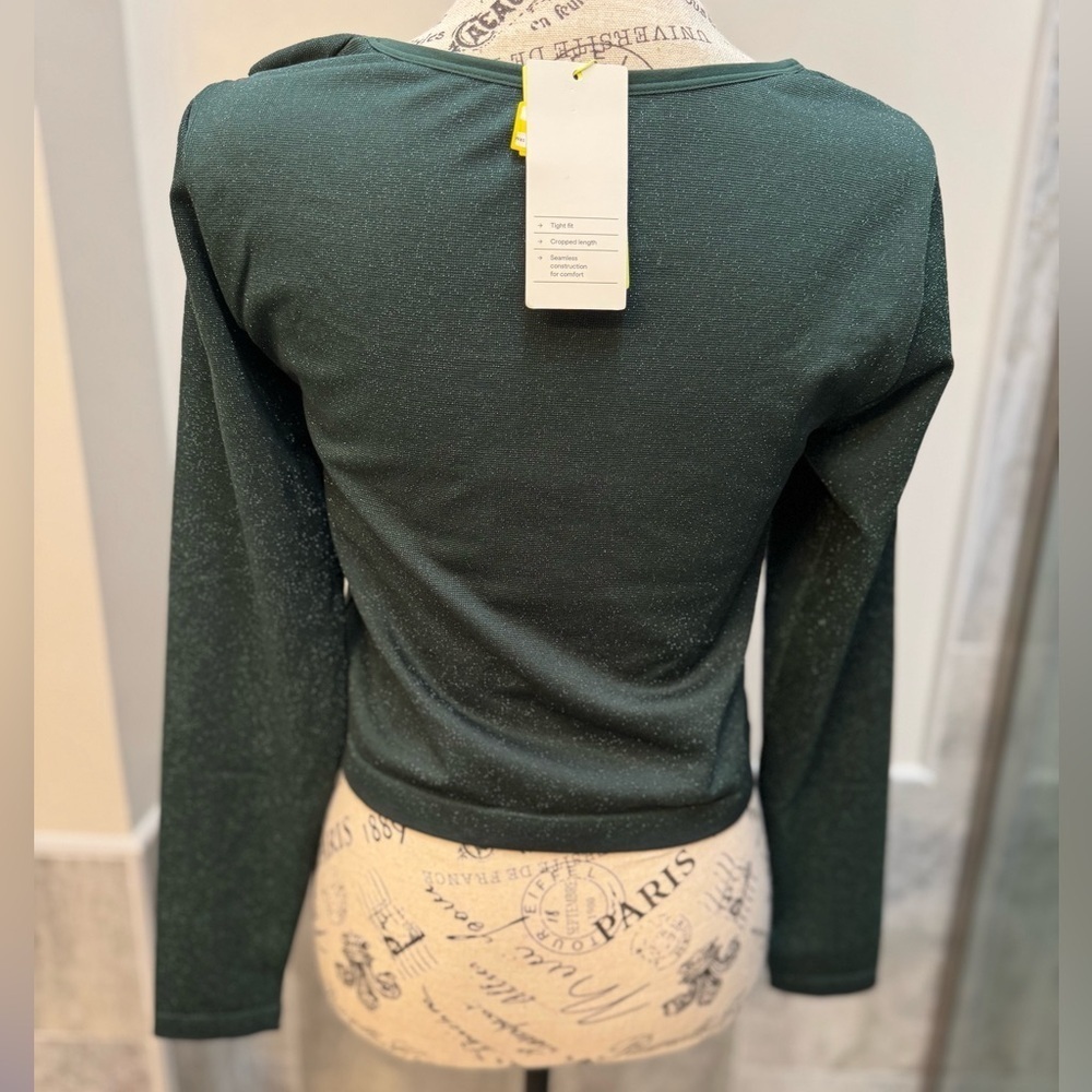 All In Motion Athletic Crop Top - Picture 3 of 5